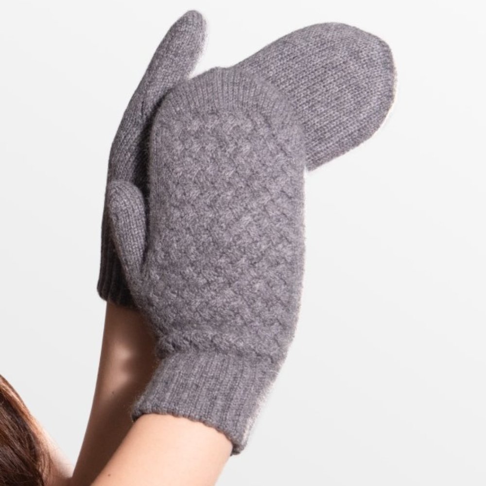 Grey color mittens, Best winter mittens, Knitted mittens, Cashmere mittens